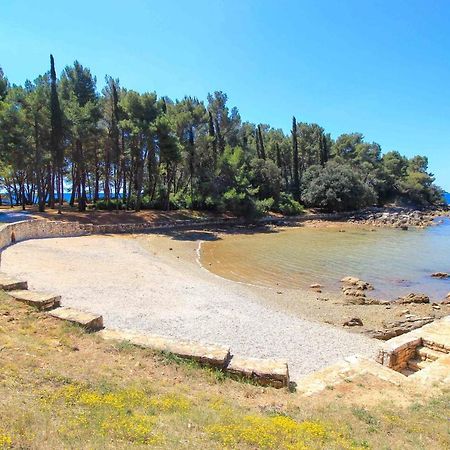 Studios Barre With Jacuzzi Rovinj Exterior photo